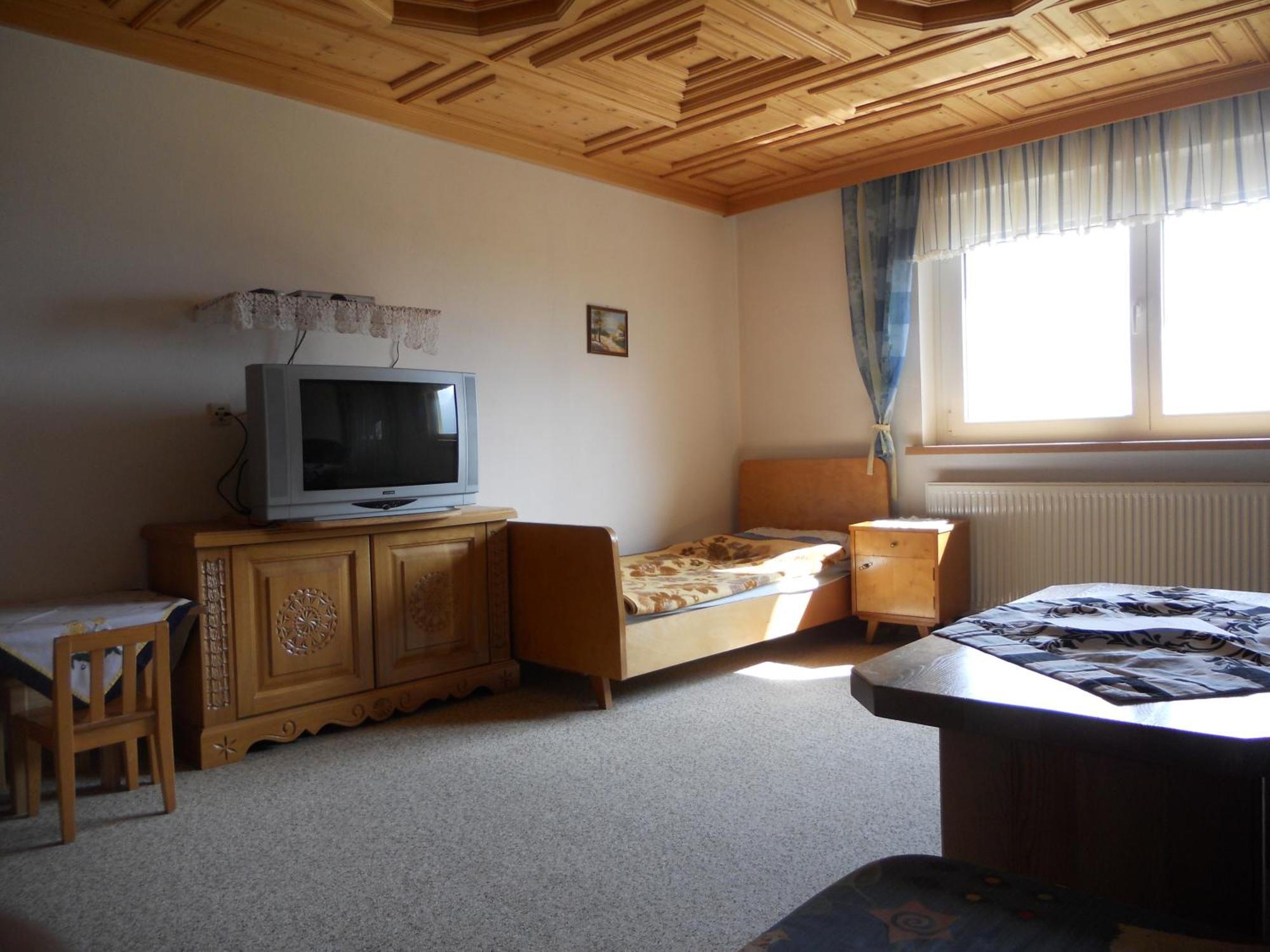 Ferienwohnungen/Holiday Apartments Lederer Reisach Ngoại thất bức ảnh